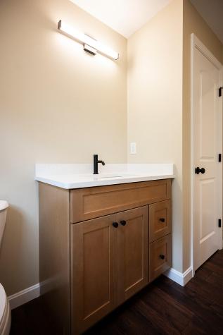 16 Dunham Lane Paris ME 04282