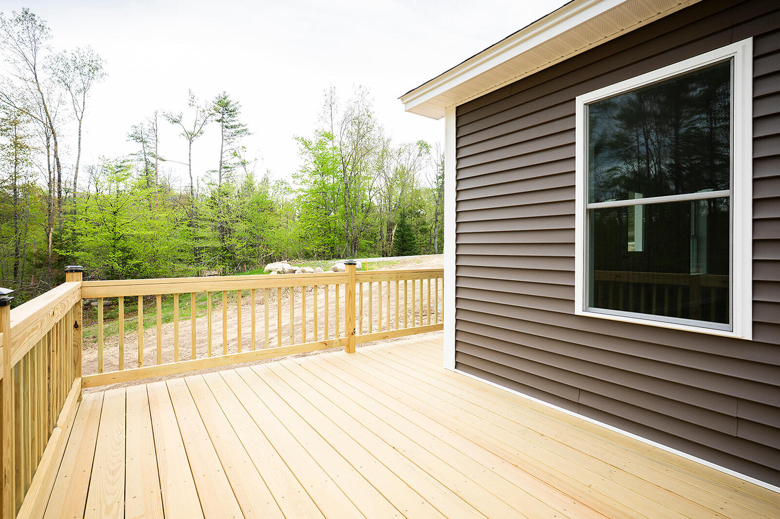 16 Dunham Lane Paris ME 04282
