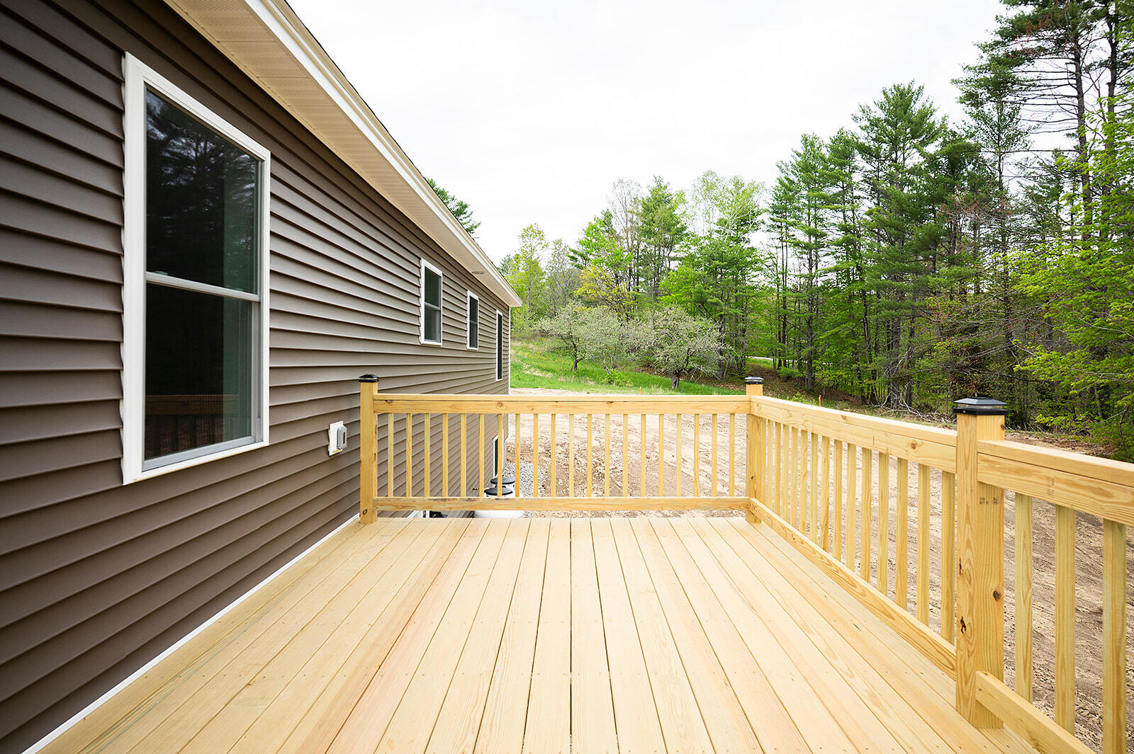 16 Dunham Lane Paris ME 04282