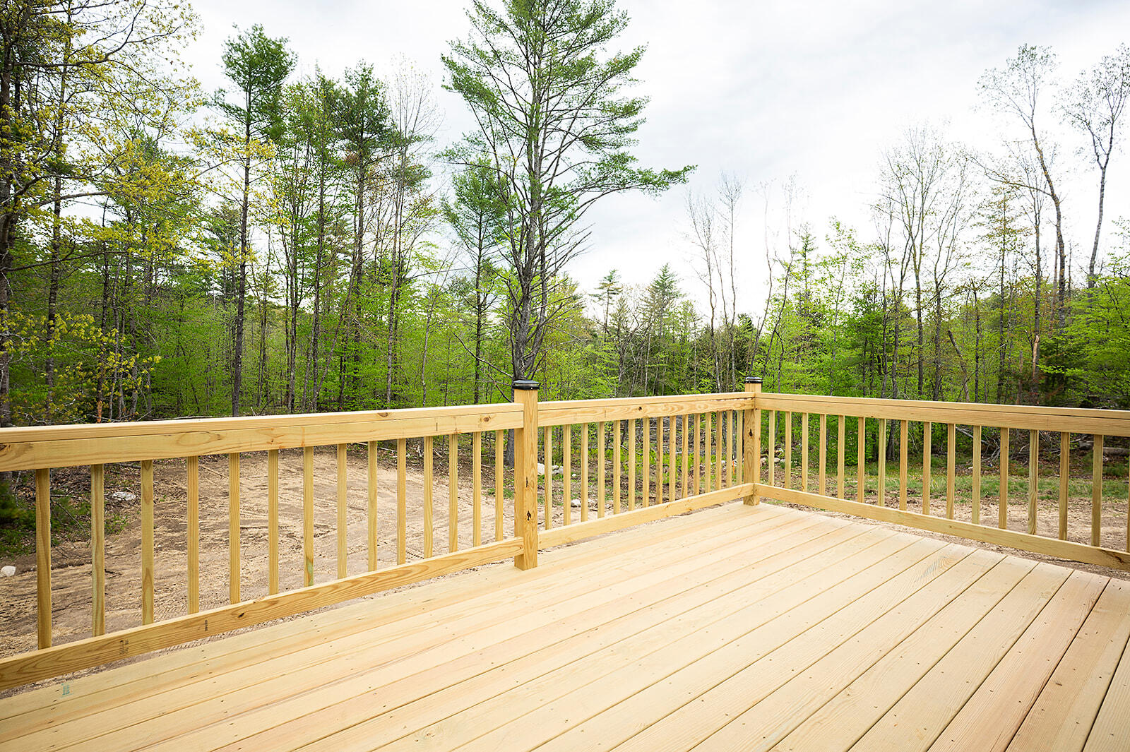 16 Dunham Lane Paris ME 04282