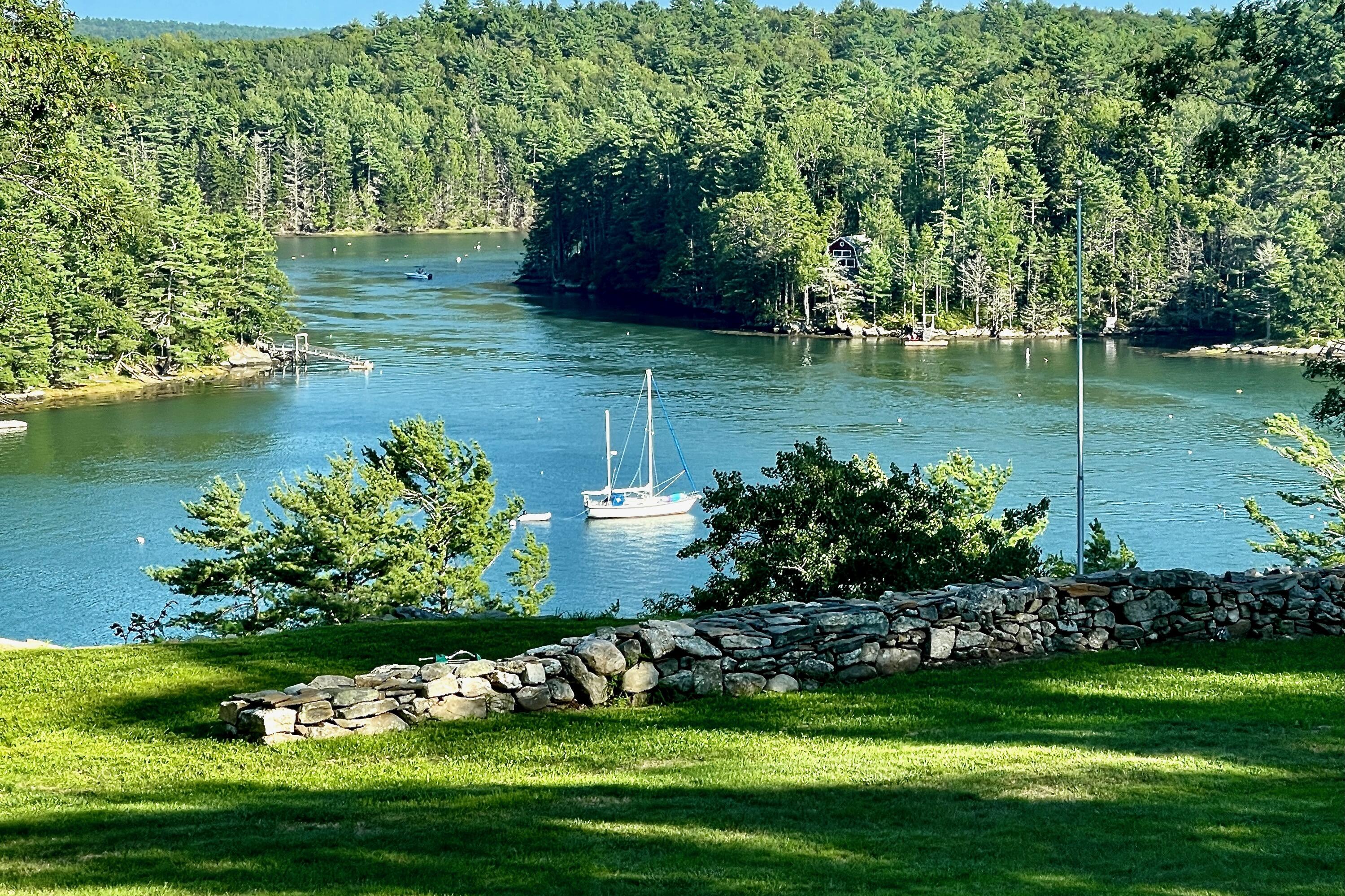 18 High Head Road Edgecomb ME 04556