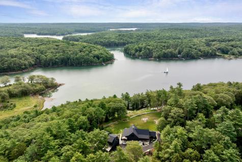 18 High Head Road Edgecomb ME 04556