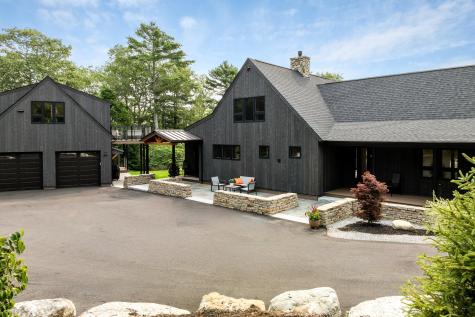 18 High Head Road Edgecomb ME 04556