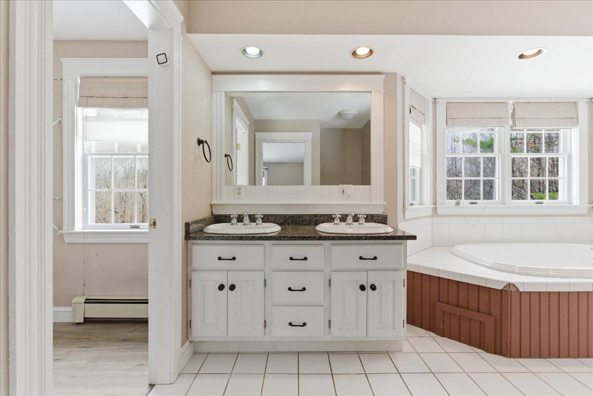 24 Winthrop Center Road Winthrop ME 04364