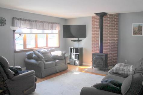 30 Hazelhurst Street Auburn ME 04210