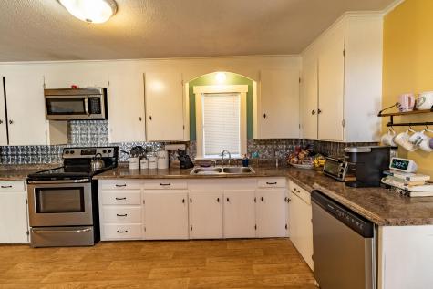 918 Empire Road Poland ME 04274