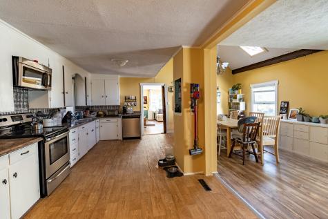 918 Empire Road Poland ME 04274