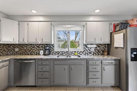 6 Colonial Drive Saco ME 04072