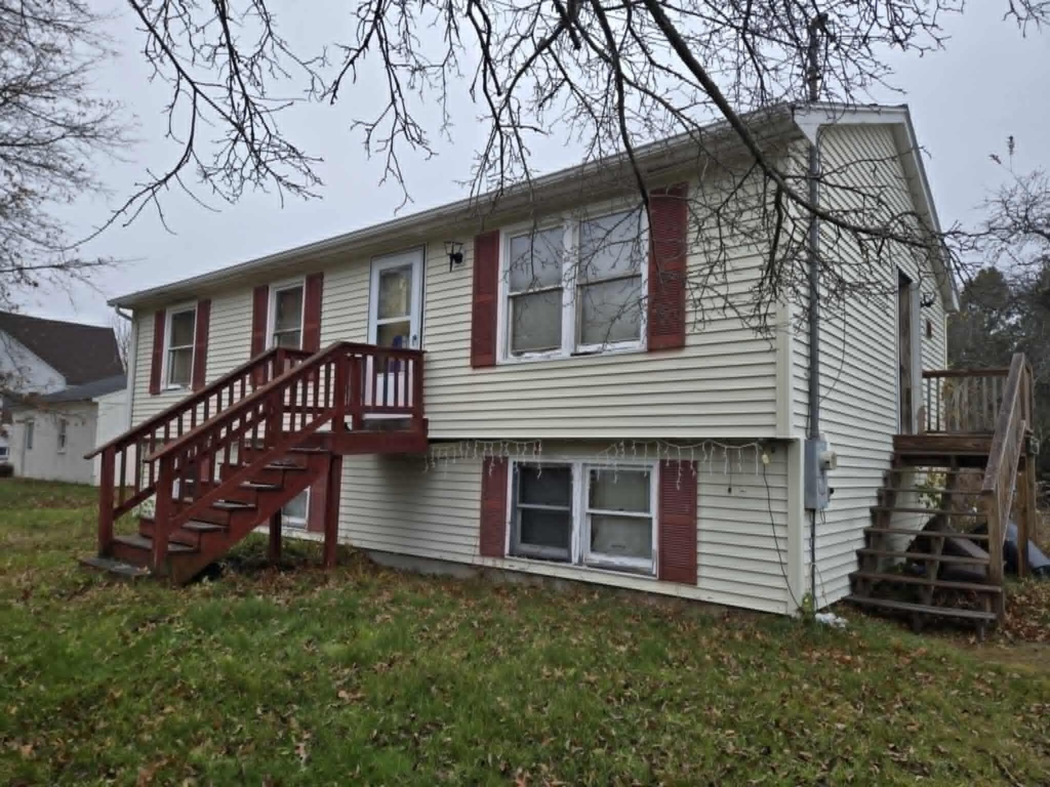 26 Mason Avenue Lewiston ME 04240