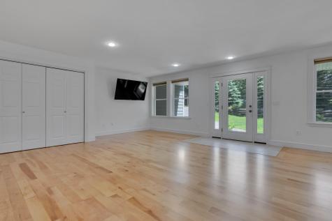 21 Cummings Way Falmouth ME 04105