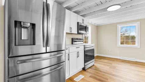 611 Stream Road Road Winterport ME 04496