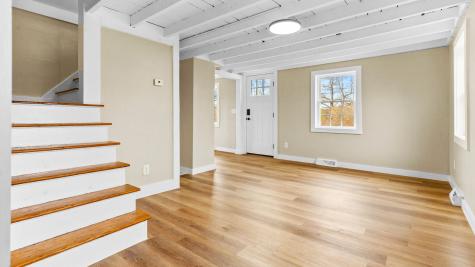 611 Stream Road Road Winterport ME 04496