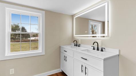 611 Stream Road Road Winterport ME 04496