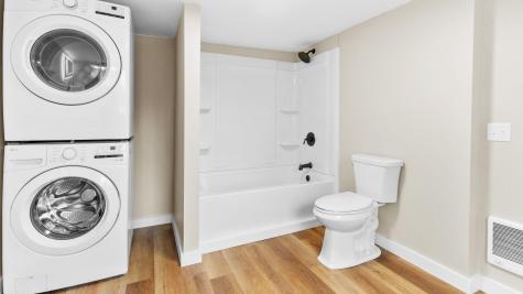 611 Stream Road Road Winterport ME 04496