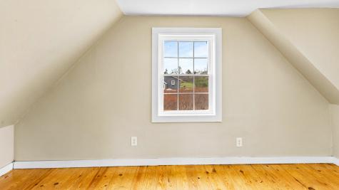 611 Stream Road Road Winterport ME 04496