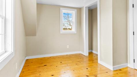 611 Stream Road Road Winterport ME 04496