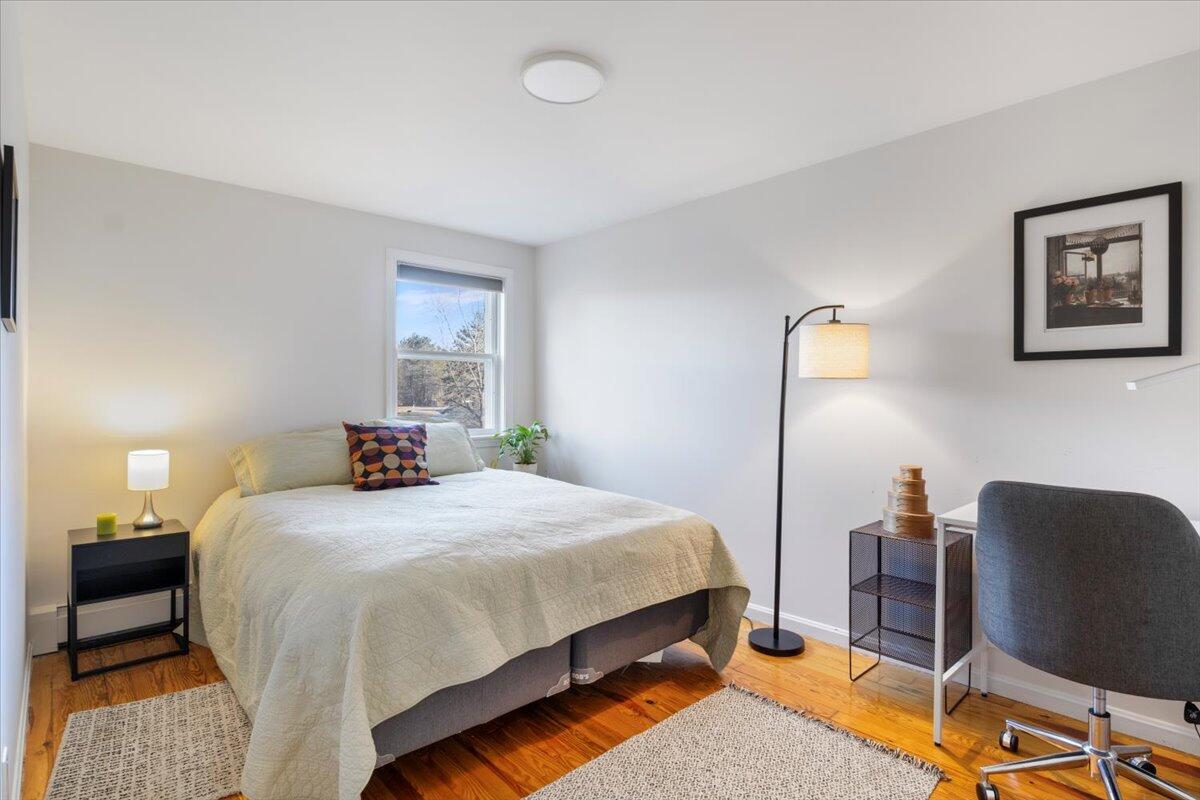 25 Rebecca Lane Yarmouth ME 04096