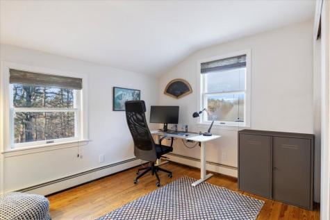 25 Rebecca Lane Yarmouth ME 04096