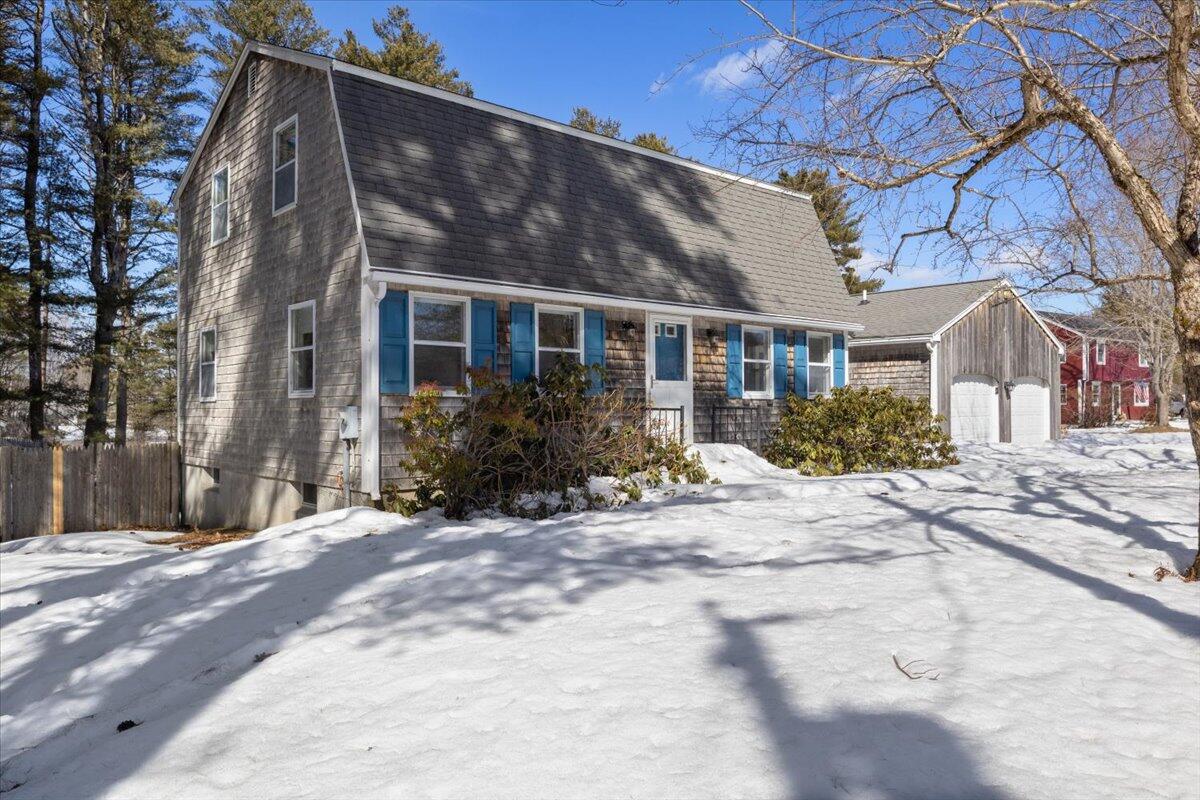 25 Rebecca Lane Yarmouth ME 04096