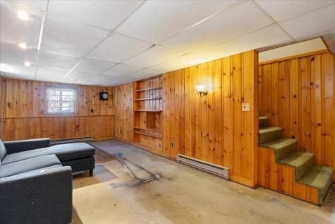 25 Rebecca Lane Yarmouth ME 04096