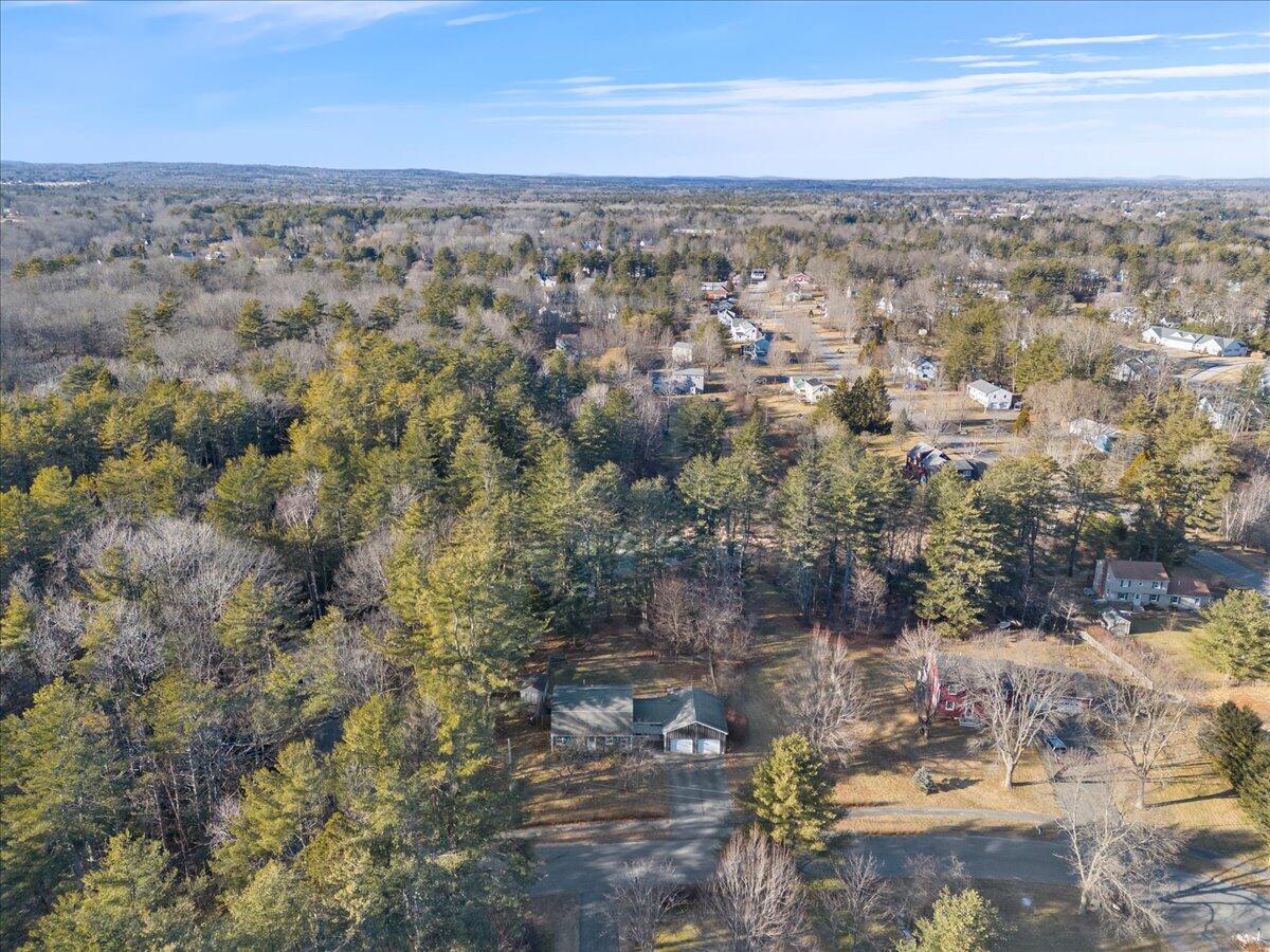 25 Rebecca Lane Yarmouth ME 04096