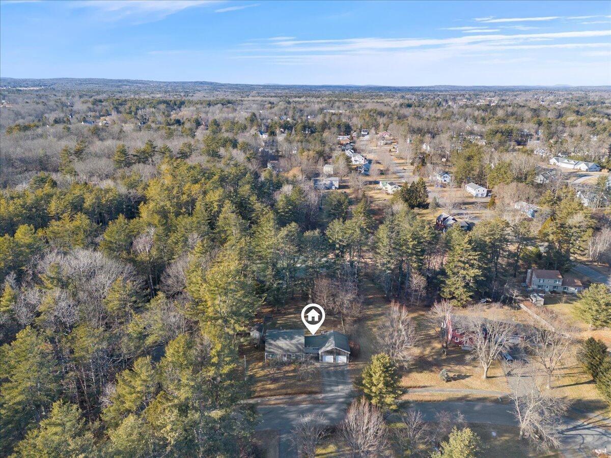 25 Rebecca Lane Yarmouth ME 04096