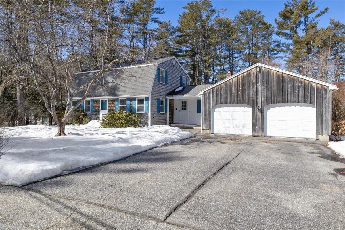 25 Rebecca Lane Yarmouth ME 04096