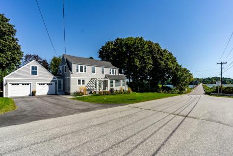 34 Andrews Avenue Falmouth ME 04105