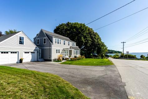 34 Andrews Avenue Falmouth ME 04105