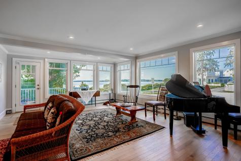 34 Andrews Avenue Falmouth ME 04105