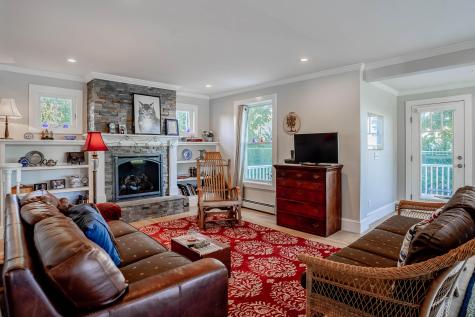 34 Andrews Avenue Falmouth ME 04105