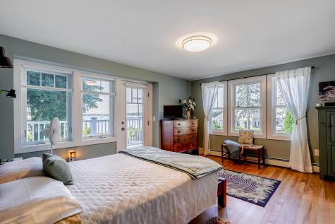 34 Andrews Avenue Falmouth ME 04105