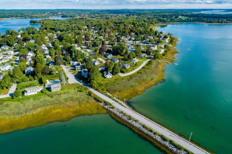 34 Andrews Avenue Falmouth ME 04105