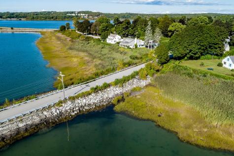 34 Andrews Avenue Falmouth ME 04105