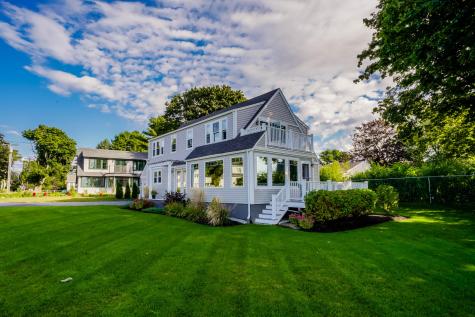 34 Andrews Avenue Falmouth ME 04105