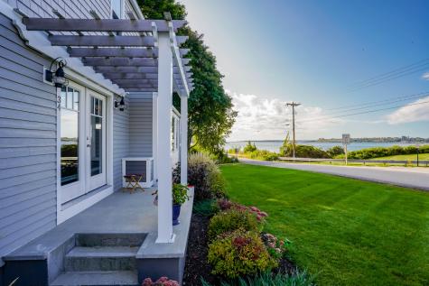 34 Andrews Avenue Falmouth ME 04105