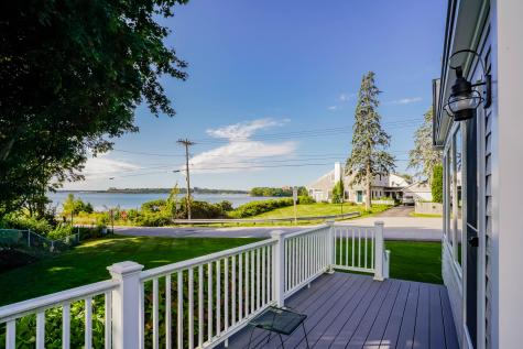 34 Andrews Avenue Falmouth ME 04105