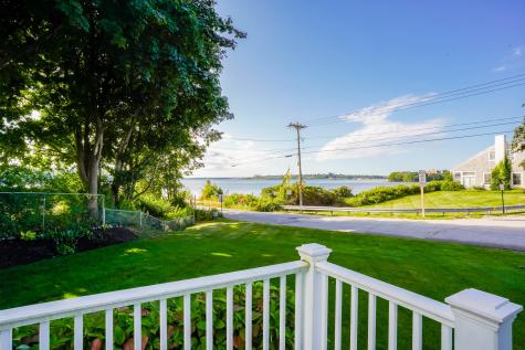 34 Andrews Avenue Falmouth ME 04105