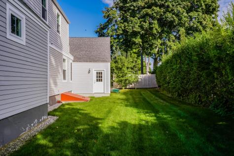 34 Andrews Avenue Falmouth ME 04105