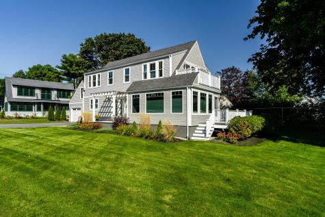 34 Andrews Avenue Falmouth ME 04105