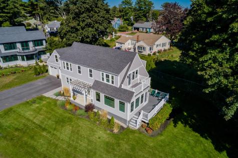 34 Andrews Avenue Falmouth ME 04105