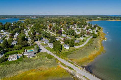 34 Andrews Avenue Falmouth ME 04105
