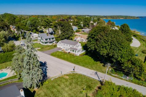 34 Andrews Avenue Falmouth ME 04105