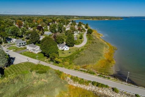 34 Andrews Avenue Falmouth ME 04105