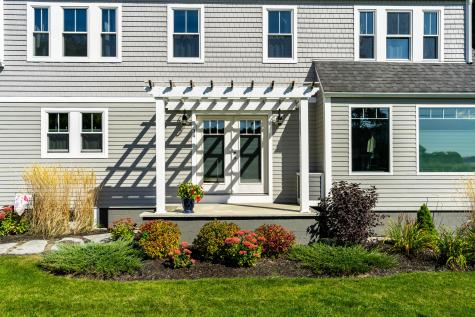 34 Andrews Avenue Falmouth ME 04105