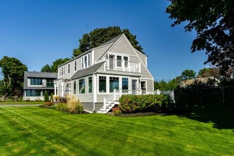 34 Andrews Avenue Falmouth ME 04105