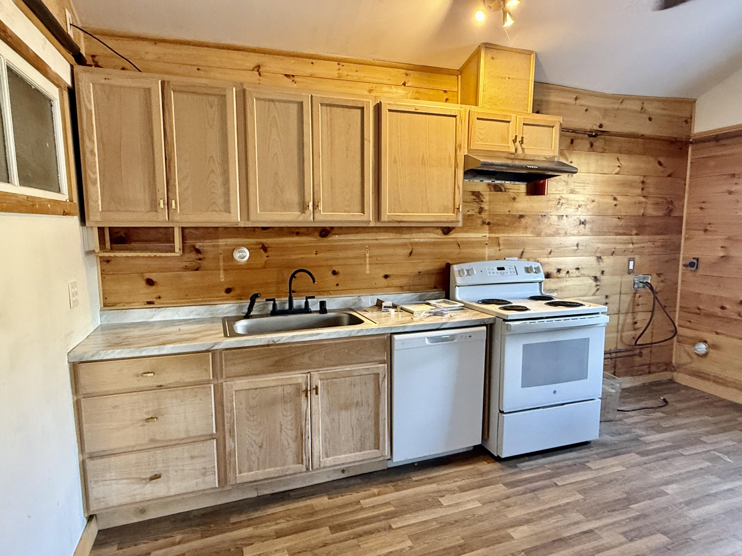 54 W Main Street Vinalhaven ME 04863