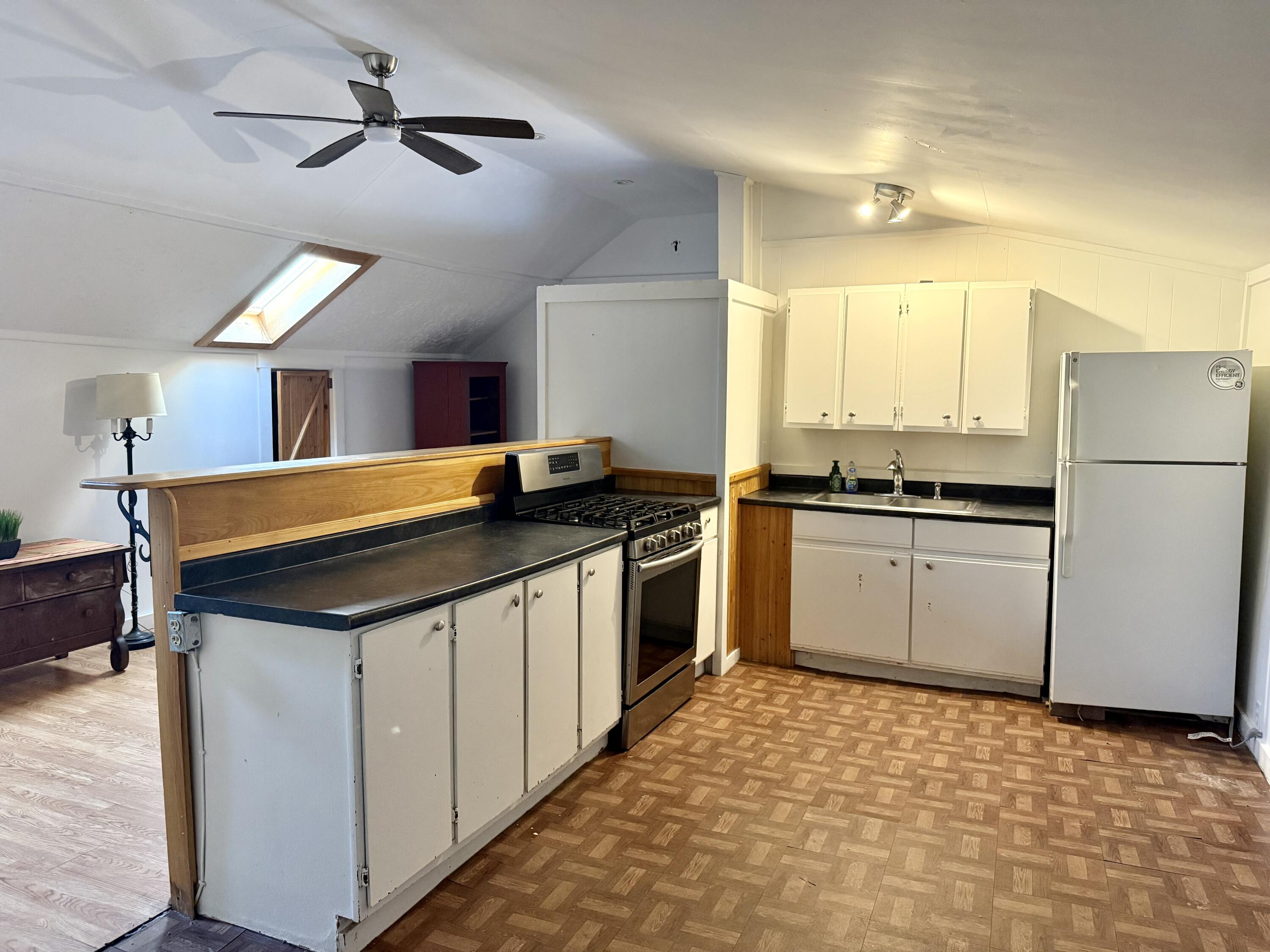 54 W Main Street Vinalhaven ME 04863