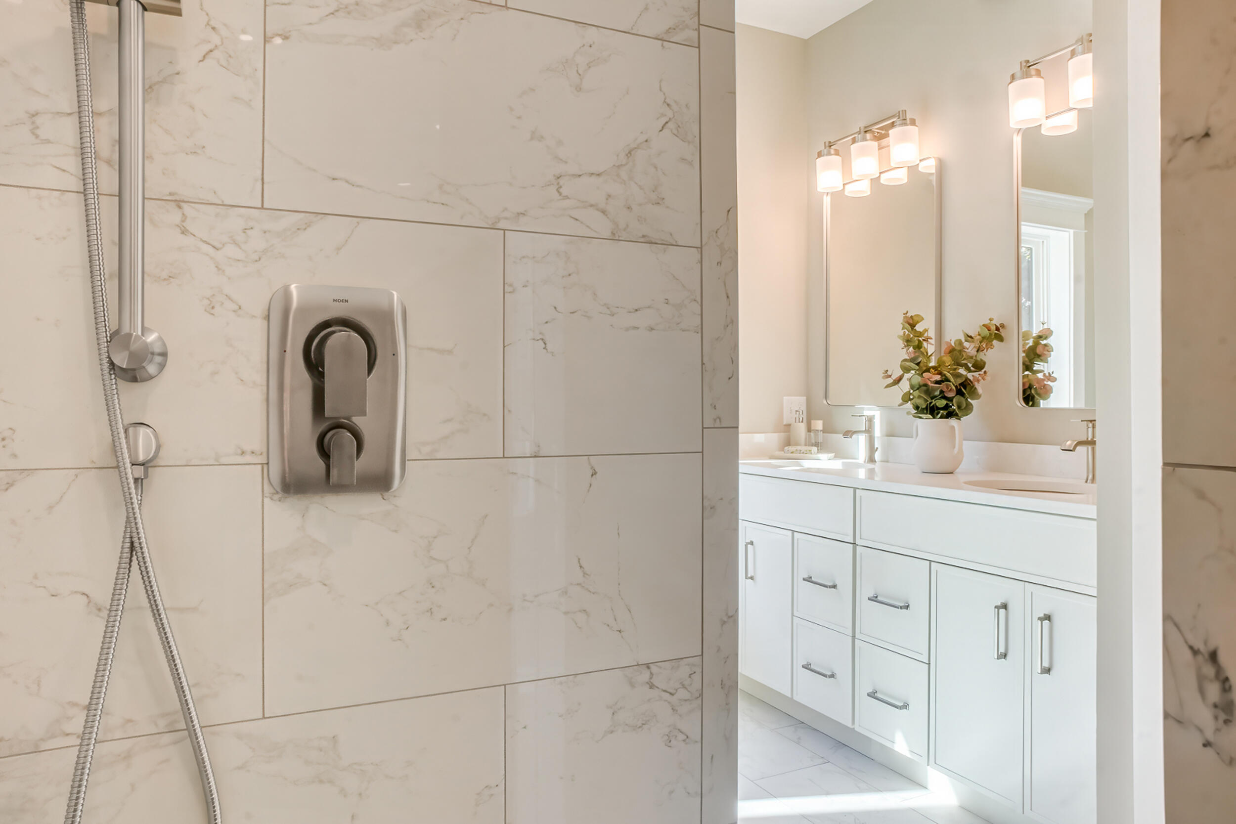 18 Shipping Lane Eliot ME 03903