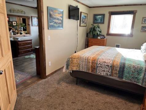 662 Temple Road Farmington ME 04938